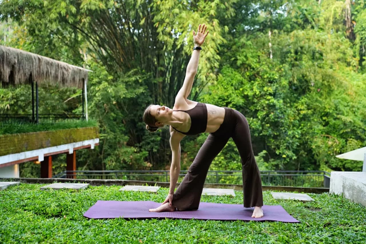 Trikonasana