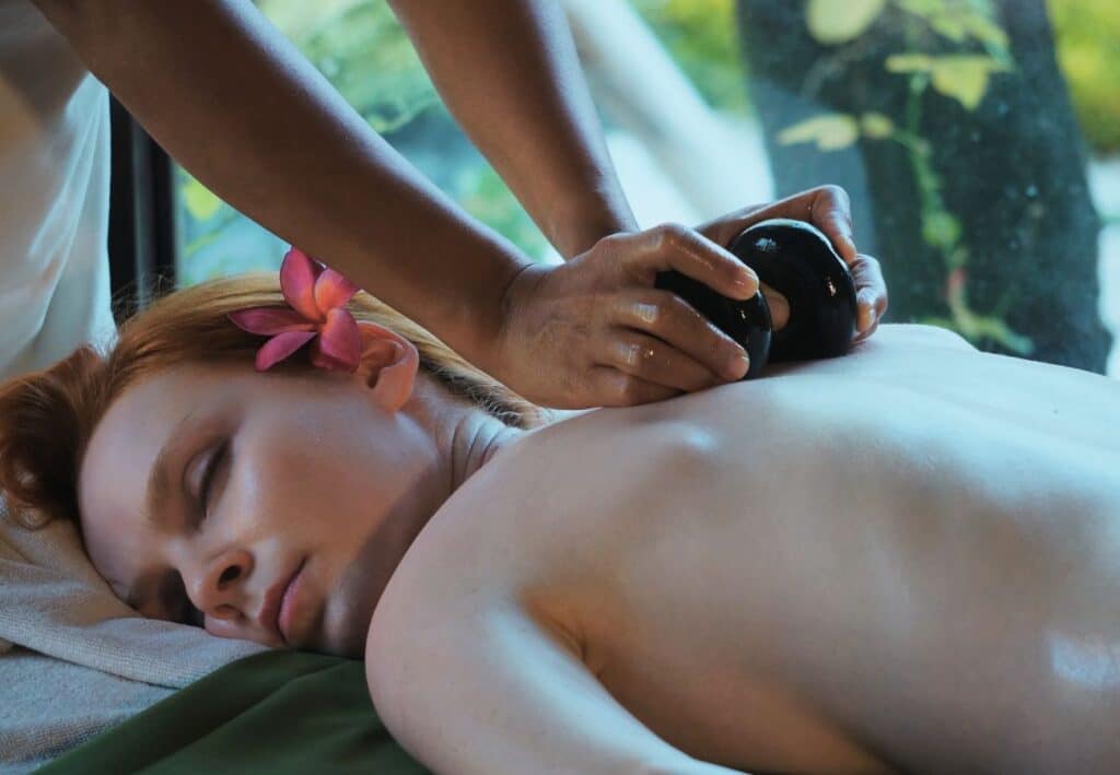 Balinese massage - Bali YTTC Retreat